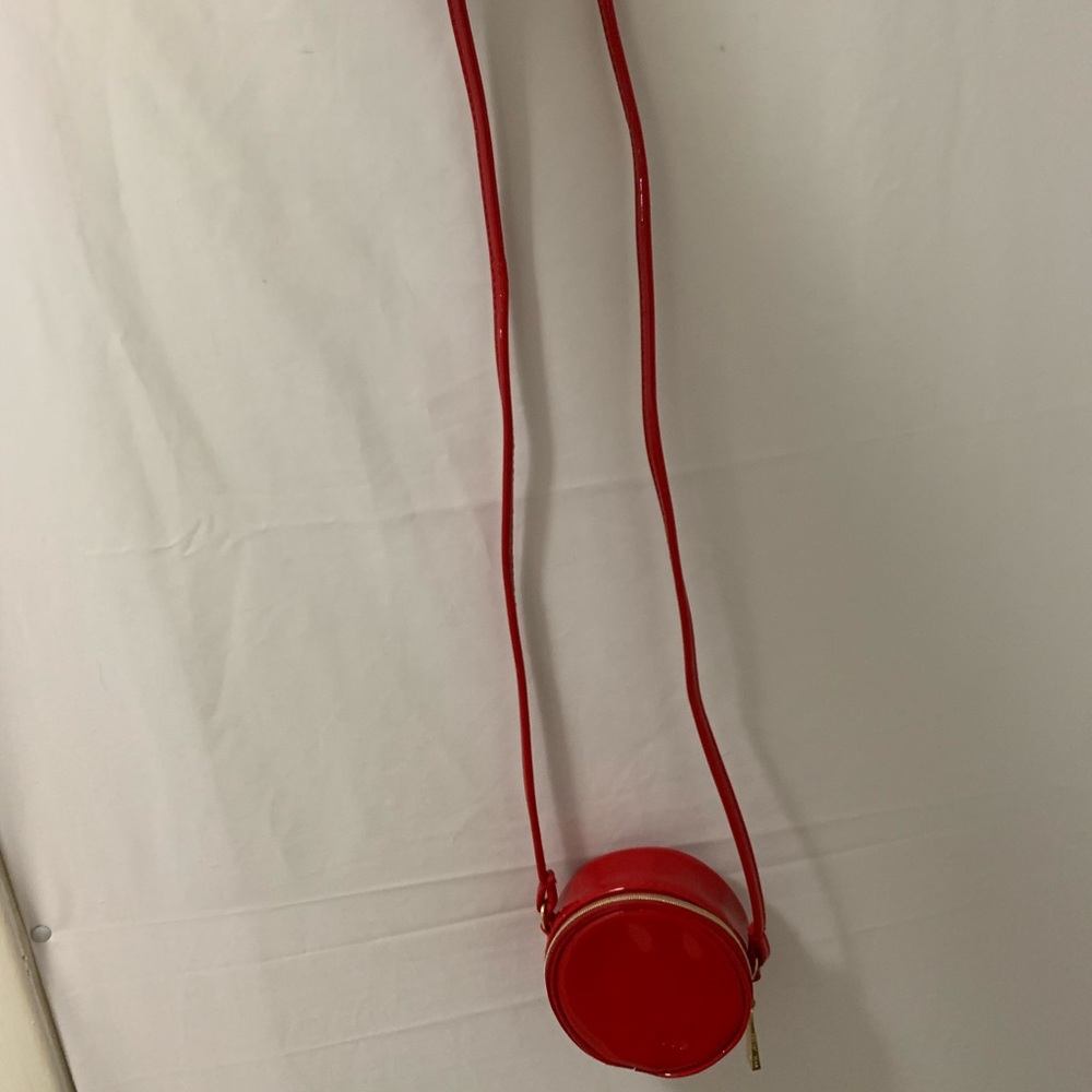 Marc Jacobs Red Patent Round Crossbody Bag - Picture 4 of 8